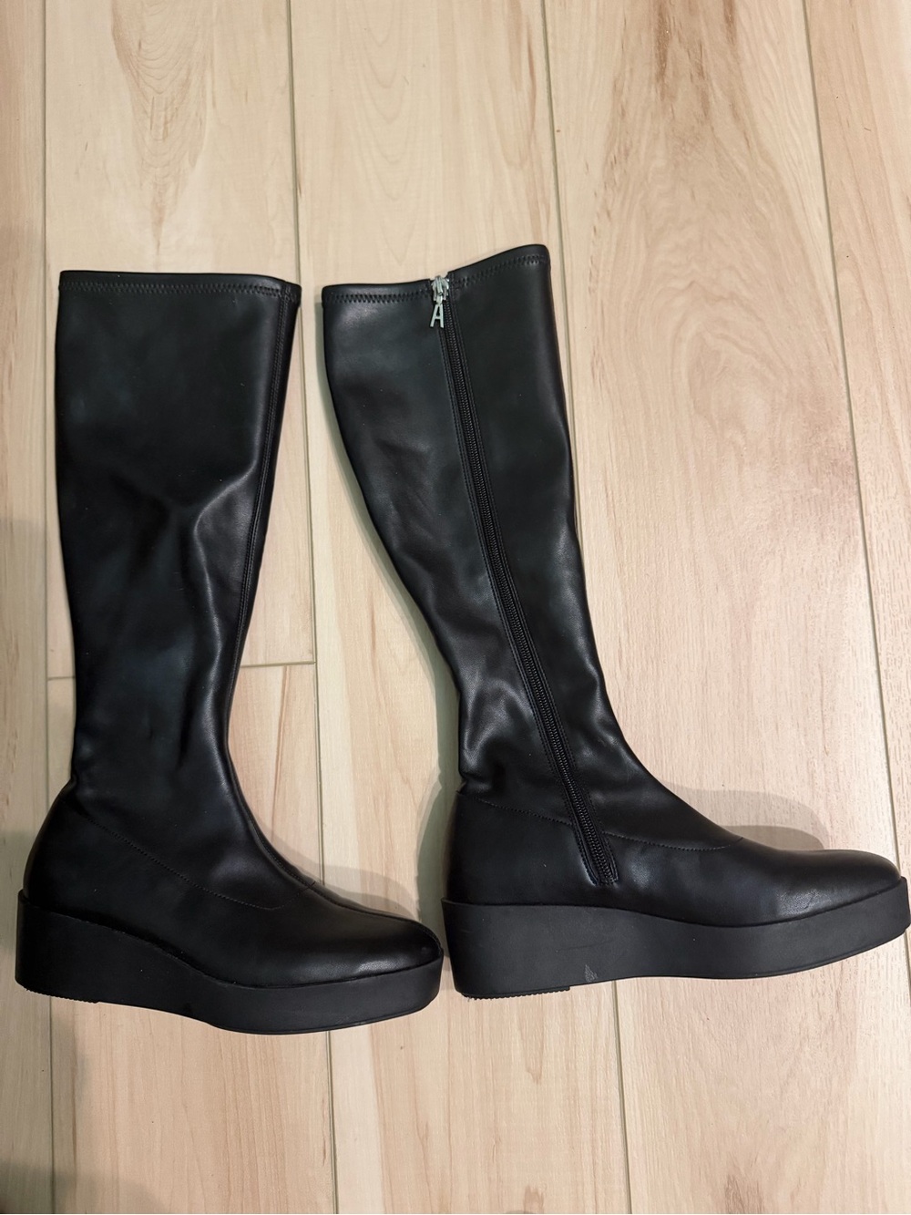 Black Women's Knee-High Platform Boots